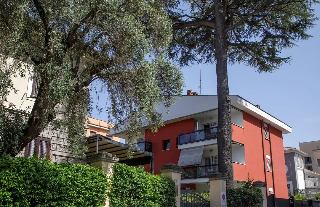The Right Place 4U Monteverde Apartment-1